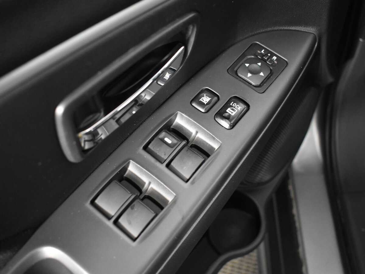 Б/У Пежо 4008 2012 года. Фото: #7