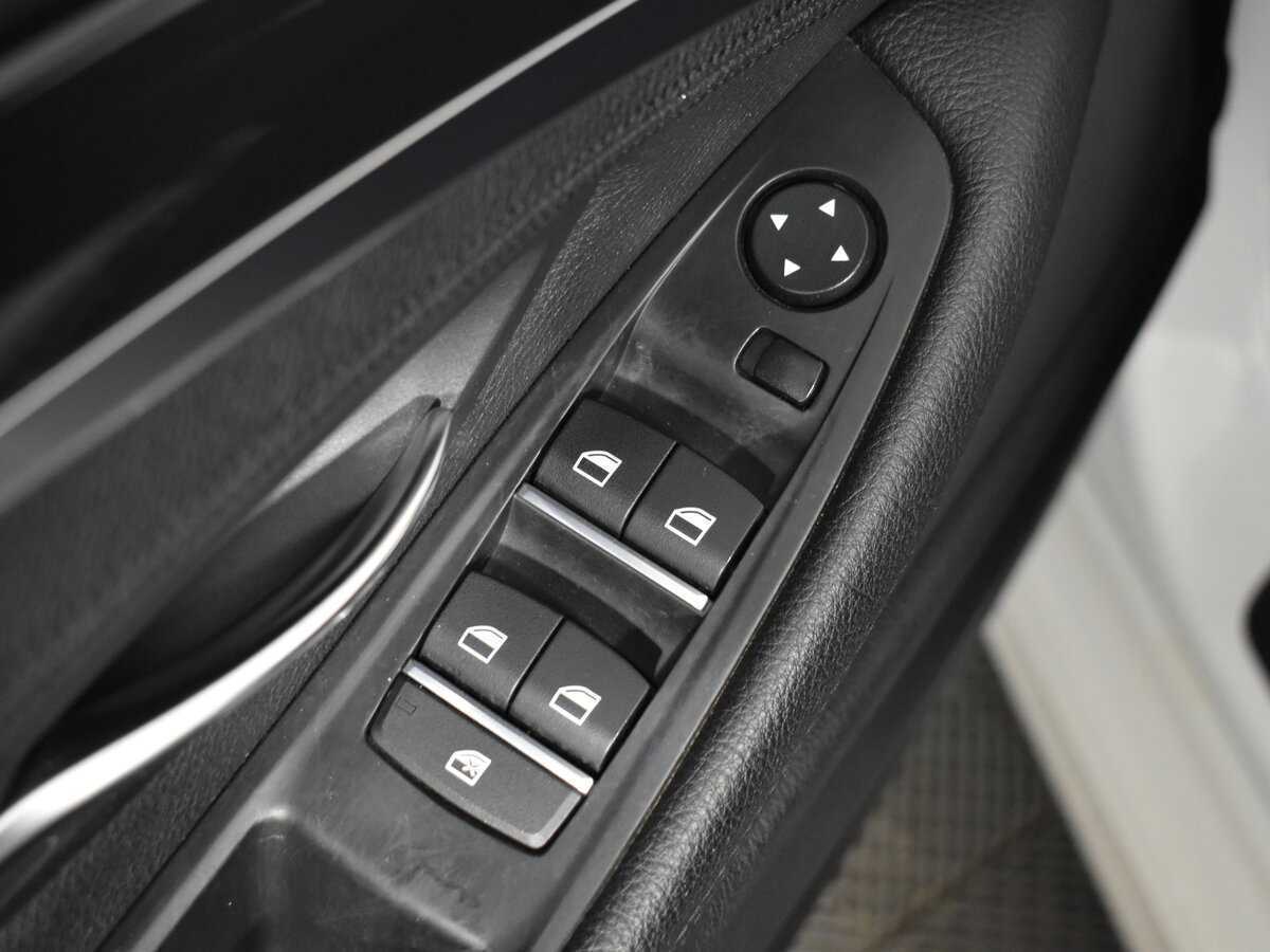 BMW 5 серии 2016 года с пробегом. Фото: #8