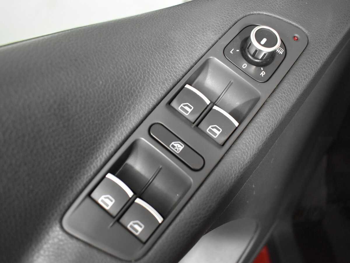 Б/У Фольксваген Тигуан 2012 года. Фото: #5