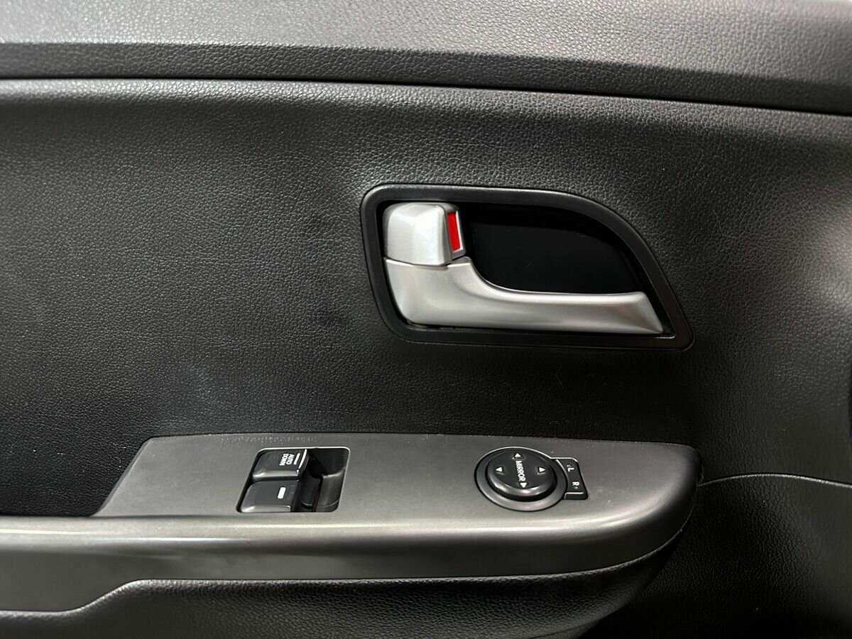 Б/У Киа Рио 2017 года. Фото: #14