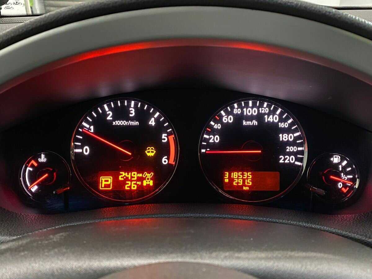 Б/У Ниссан Патфайндер 2012 года. Фото: #12