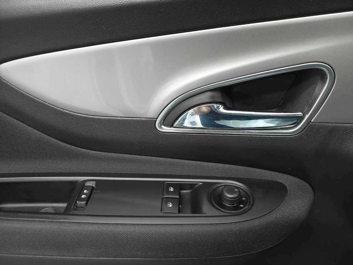 Б/У Опель Мокка 2014 года. Фото: #15