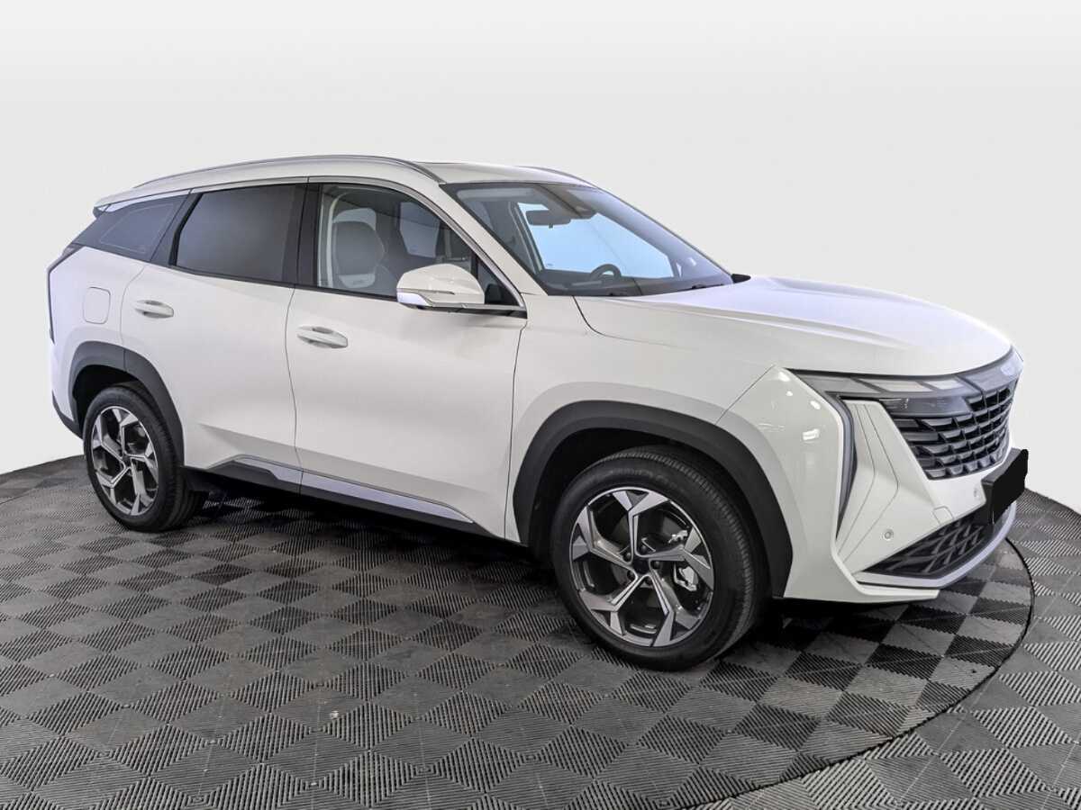 Geely Atlas 2024 года с пробегом. Фото: #2
