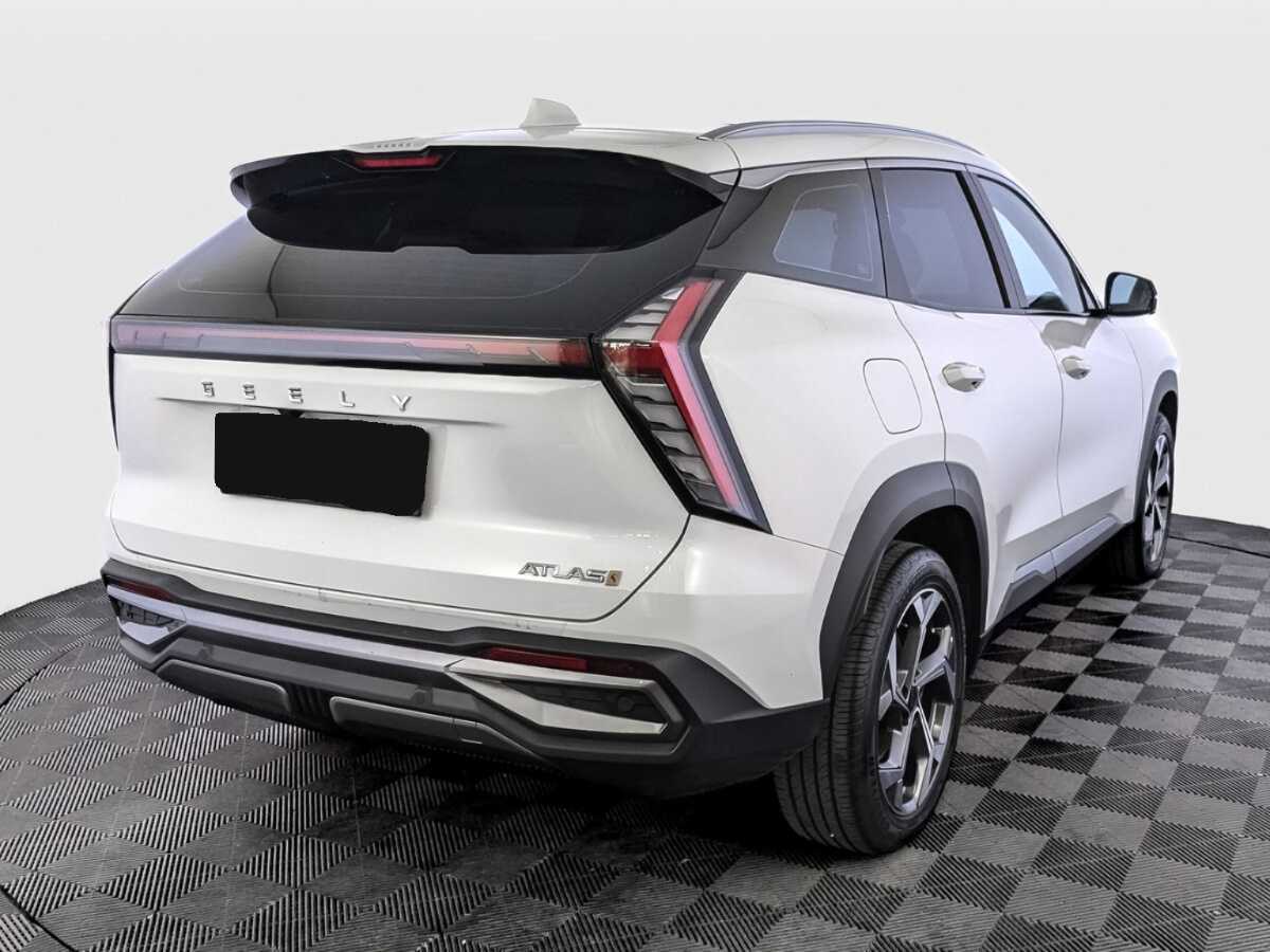 Geely Atlas 2024 года с пробегом. Фото: #4