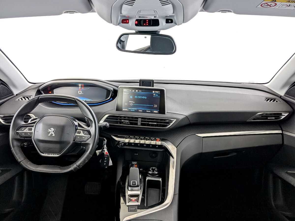 Б/У Пежо 3008 2017 года. Фото: #11