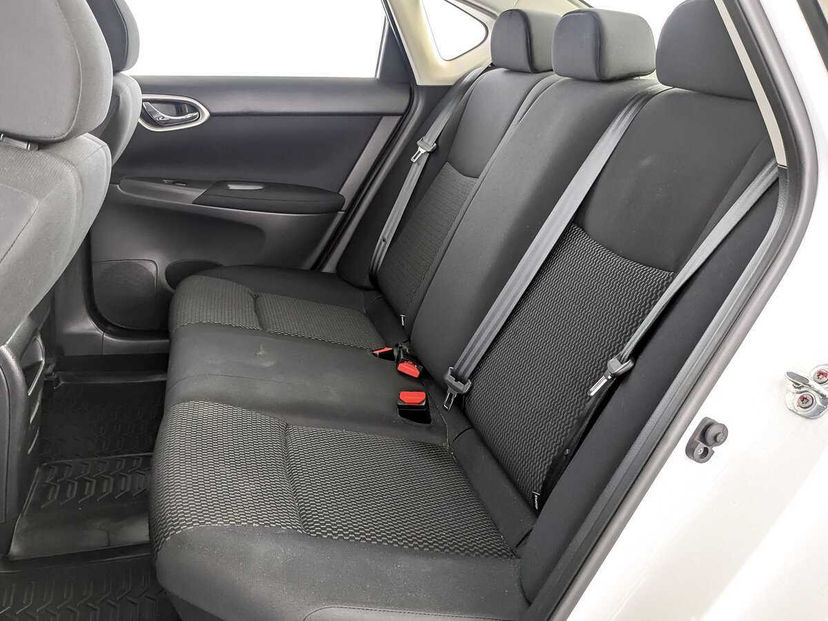 Б/У Ниссан Сентра 2015 года. Фото: #9