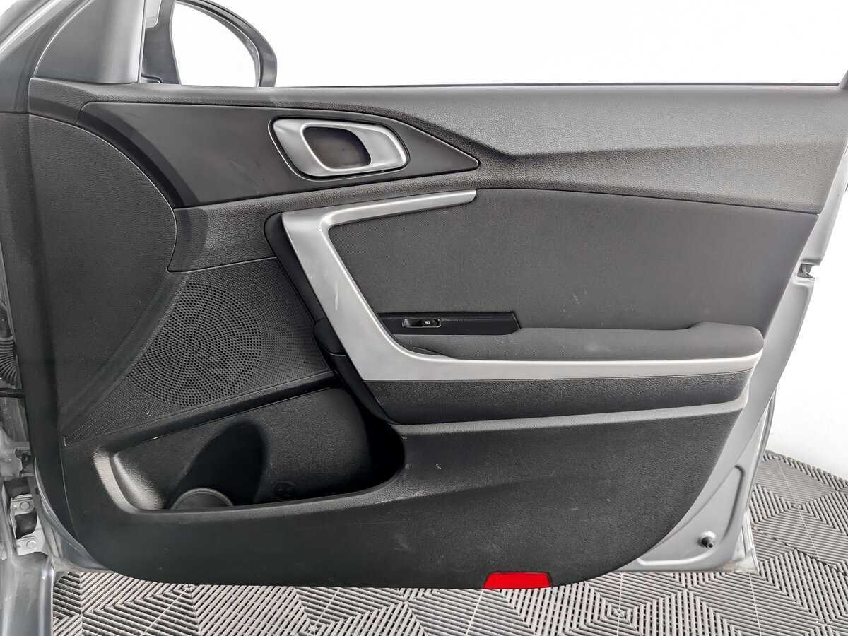 Б/У Киа Сид 2021 года. Фото: #19