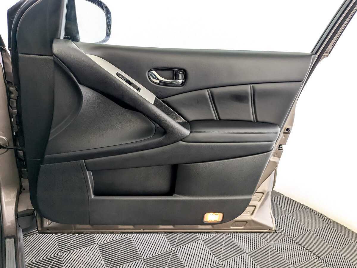 Б/У Ниссан Мурано 2015 года. Фото: #16