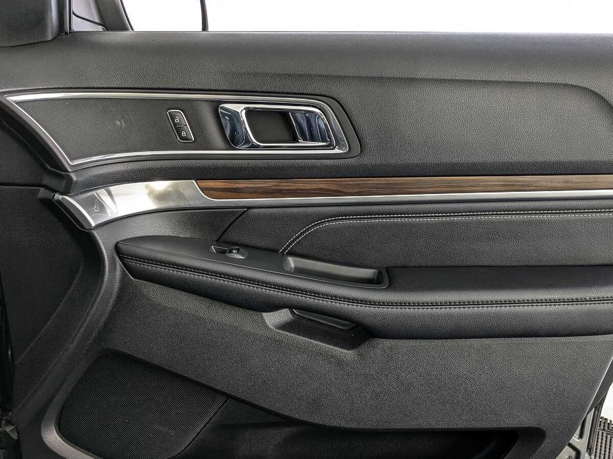 Ford Explorer 2017 года с пробегом. Фото: #17