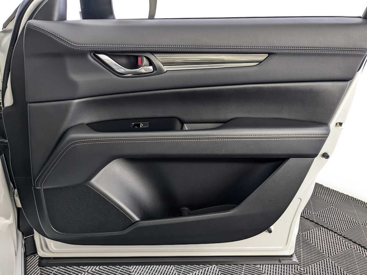 Б/У Мазда Ц-Икс-5 2017 года. Фото: #20