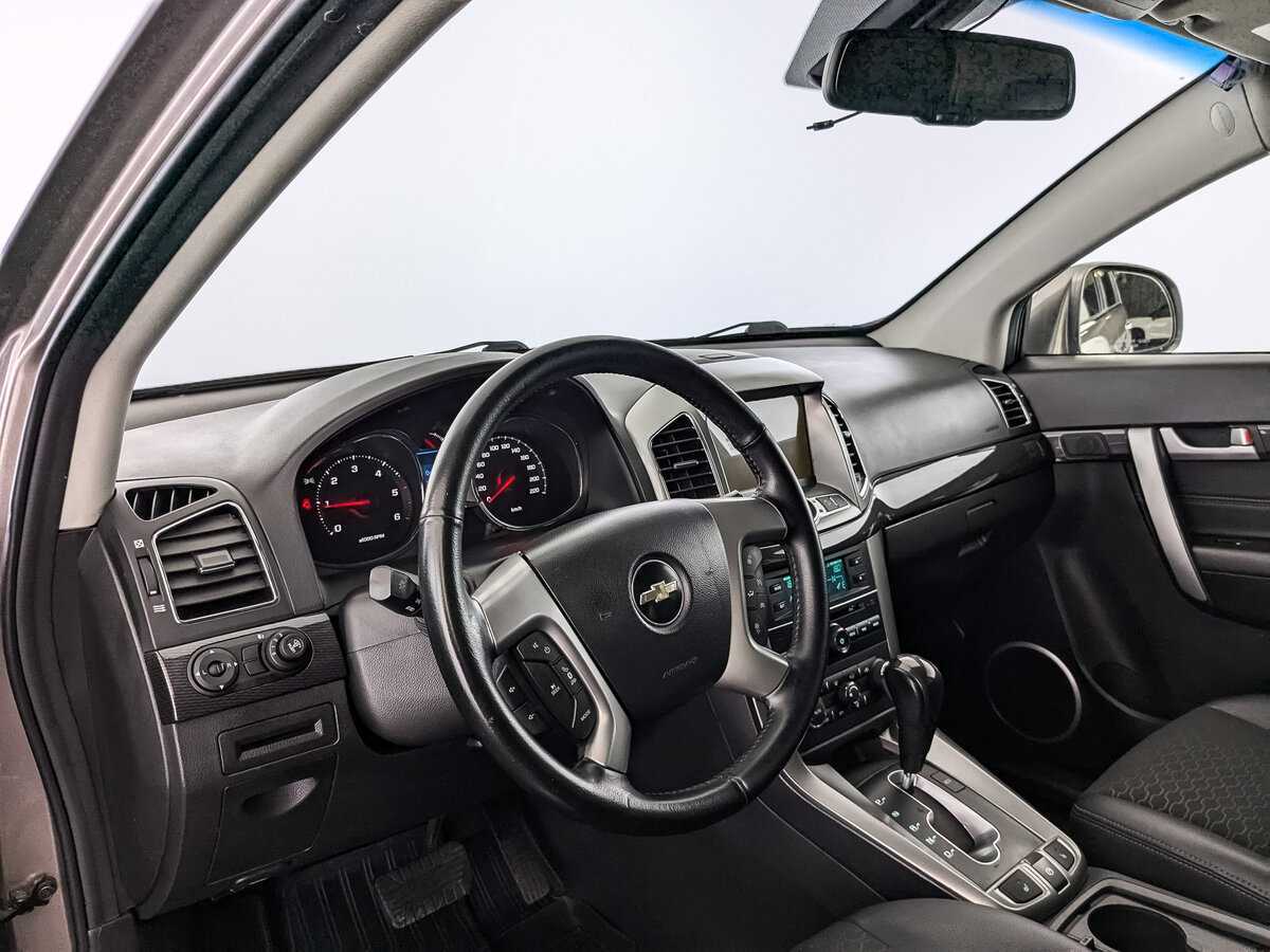 Б/У Шевроле Каптива 2015 года. Фото: #10