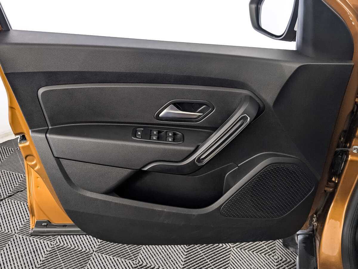 Б/У Рено Дастер 2021 года. Фото: #14