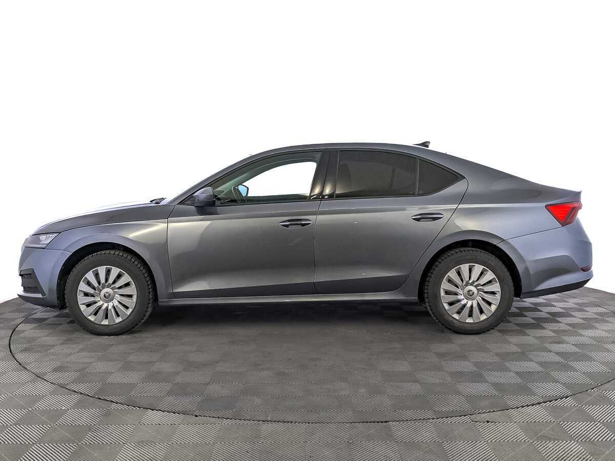 Б/У Шкода Октавия 2021 года. Фото: #7