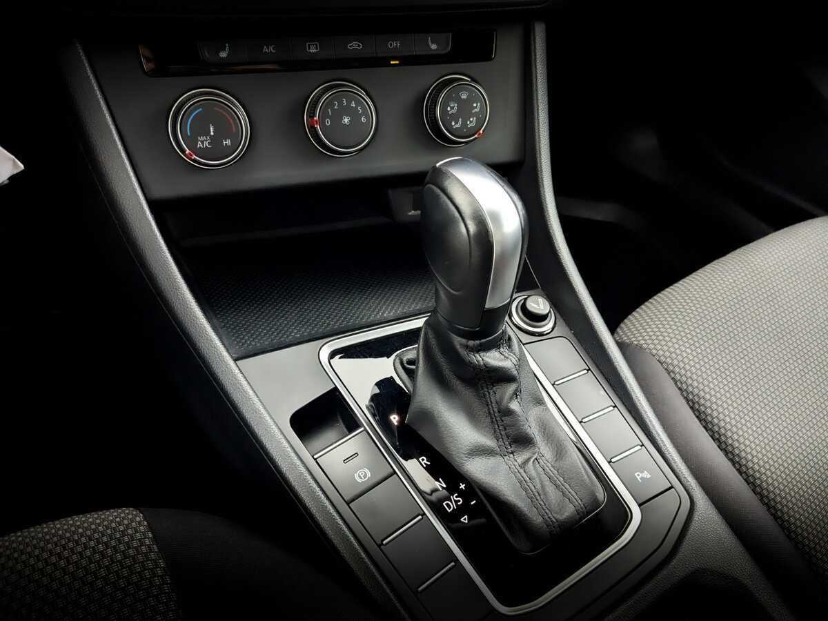 Б/У Фольксваген Джетта 2020 года. Фото: #20