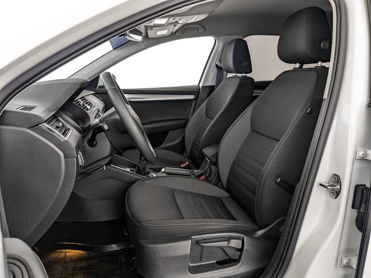 Б/У Шкода Октавия 2019 года. Фото: #15