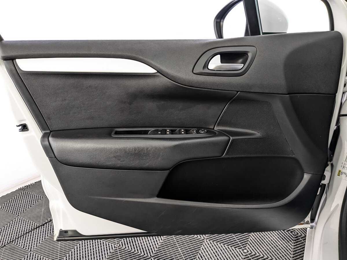 Citroen C4 2014 года с пробегом. Фото: #14