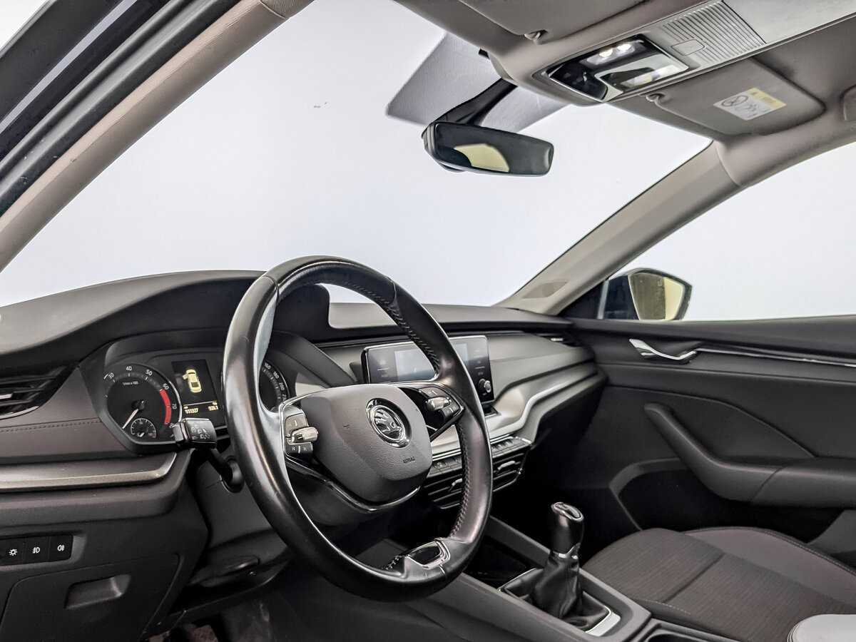 Б/У Шкода Октавия 2021 года. Фото: #13