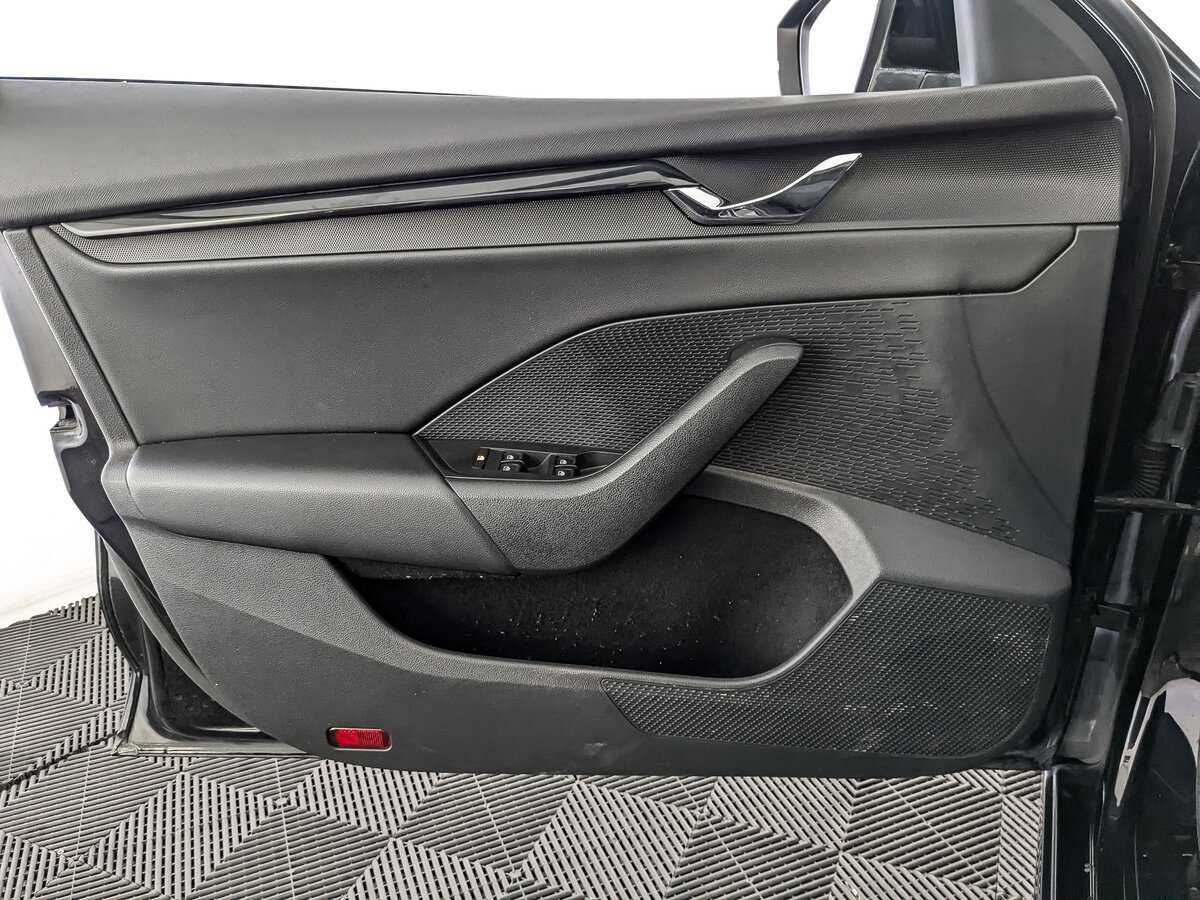 Б/У Шкода Октавия 2021 года. Фото: #14