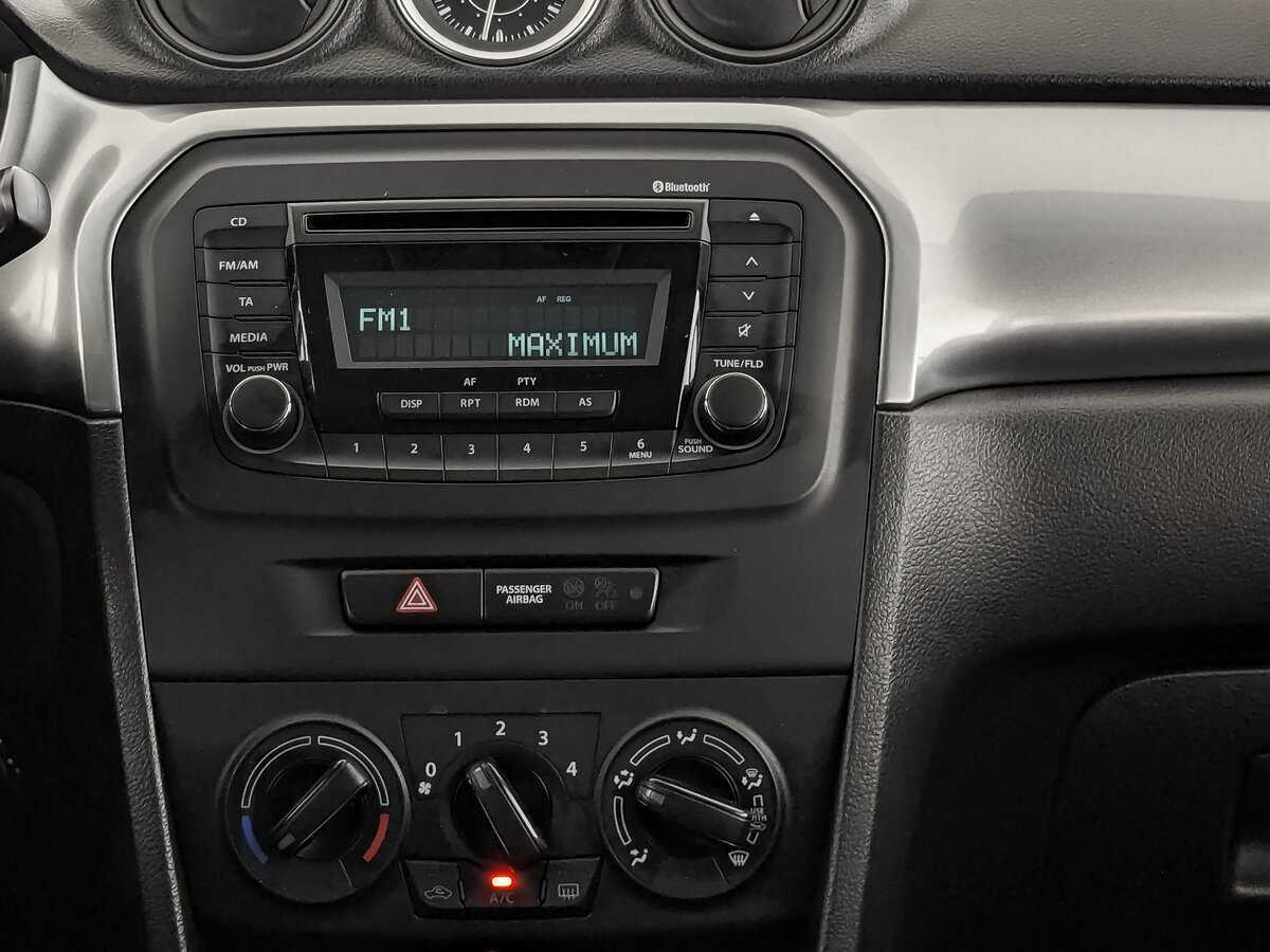 Б/У Сузуки Витара 2017 года. Фото: #12