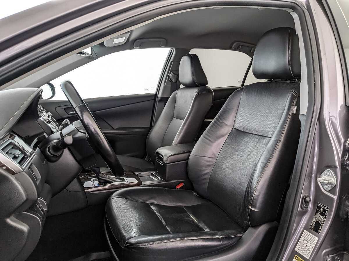 Б/У Тойота Камри 2016 года. Фото: #15