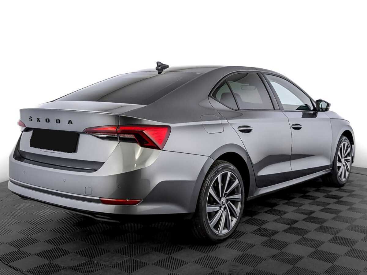 Б/У Шкода Октавия 2021 года. Фото: #4