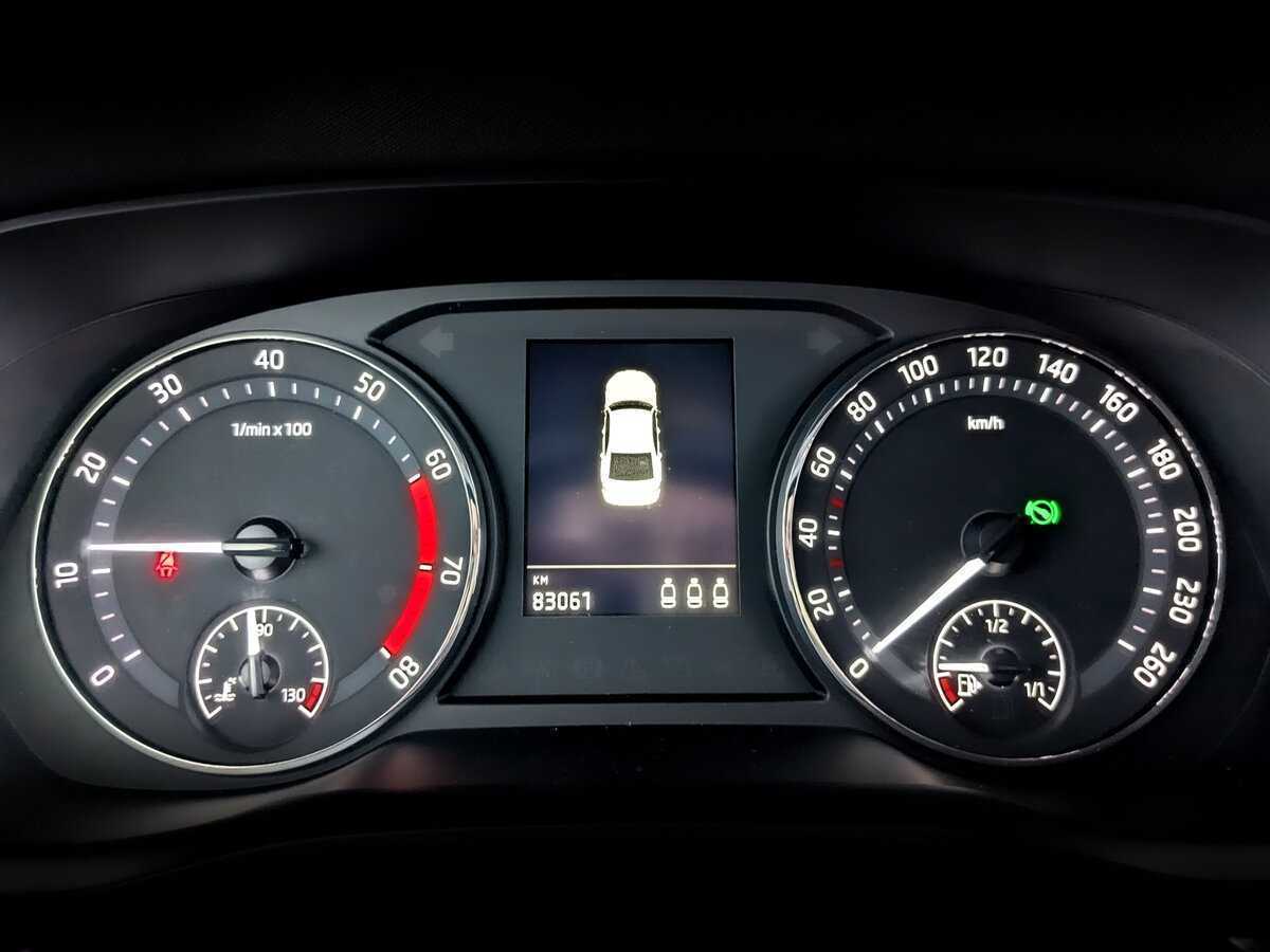 Б/У Шкода Октавия 2021 года. Фото: #10