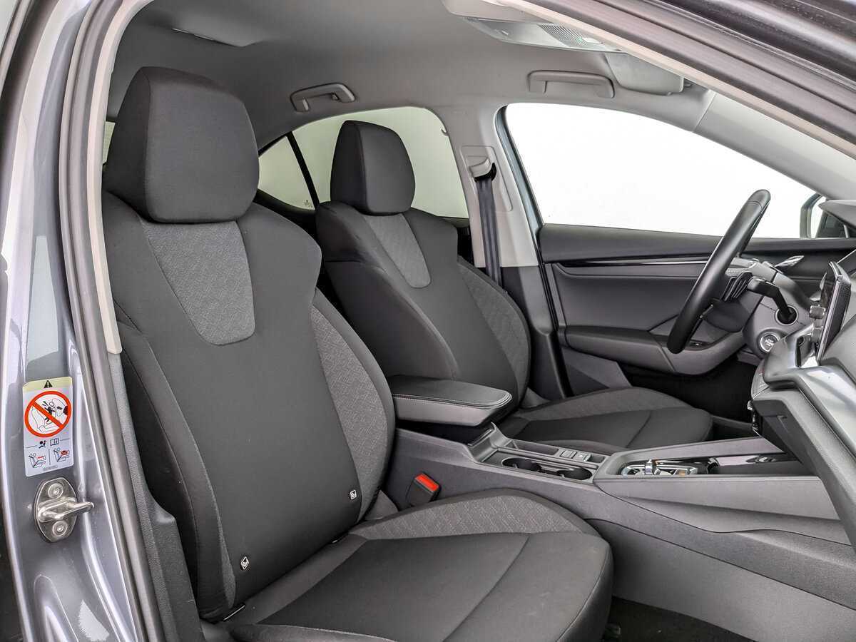 Б/У Шкода Октавия 2021 года. Фото: #18