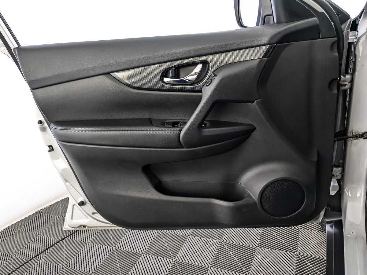 Б/У Ниссан Икс-Трейл 2017 года. Фото: #14