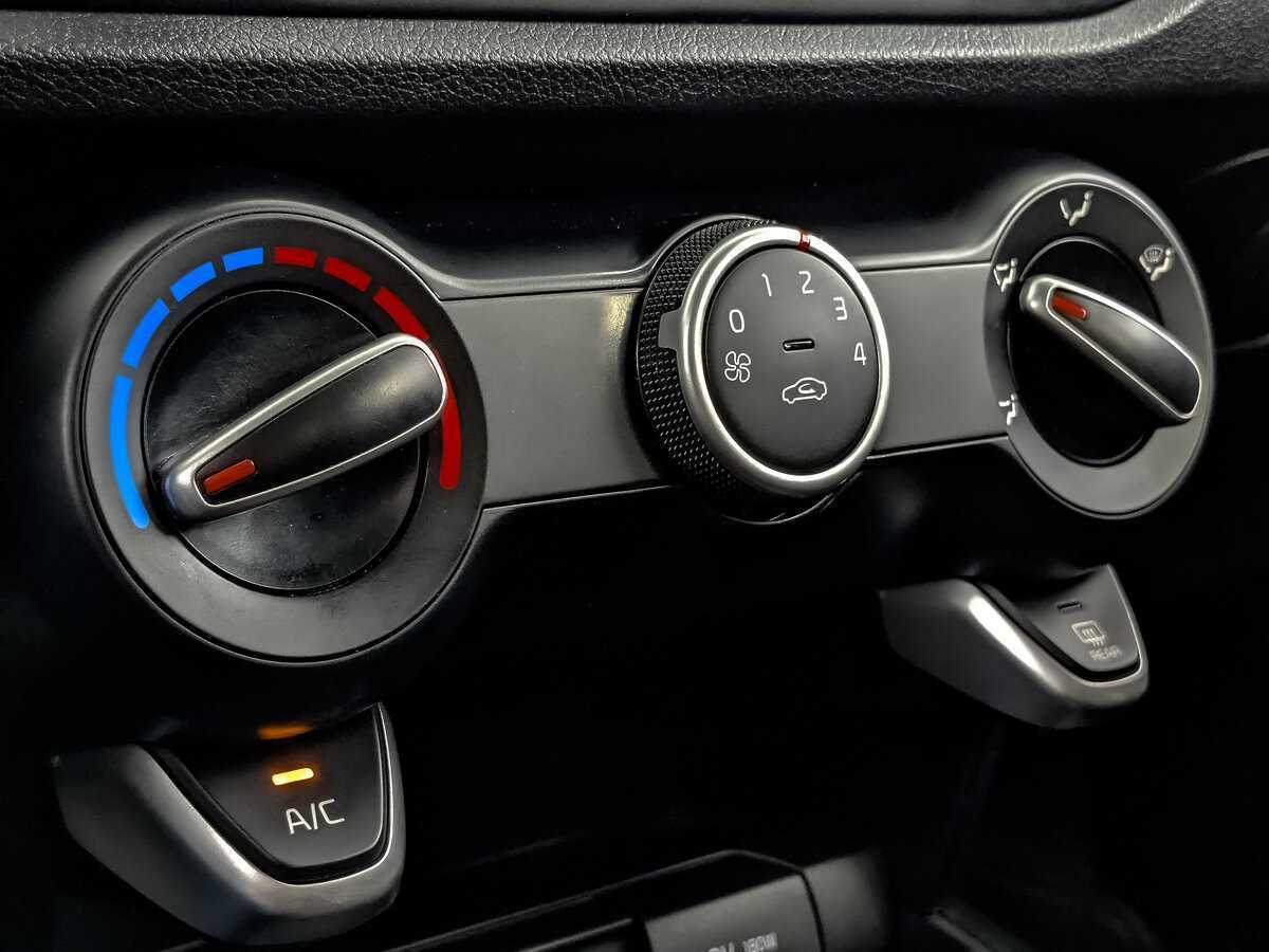 Б/У Киа Рио 2020 года. Фото: #15