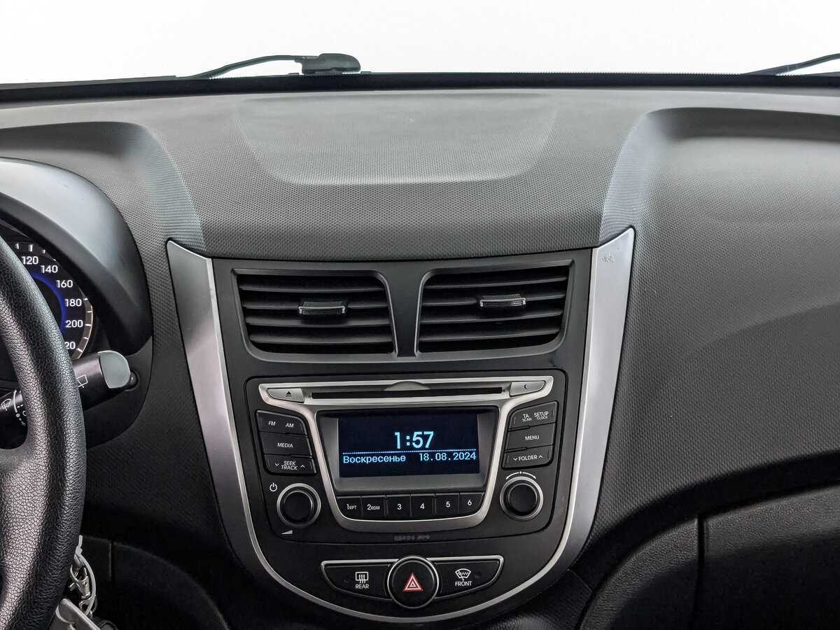 Б/У Хендай Солярис 2015 года. Фото: #12