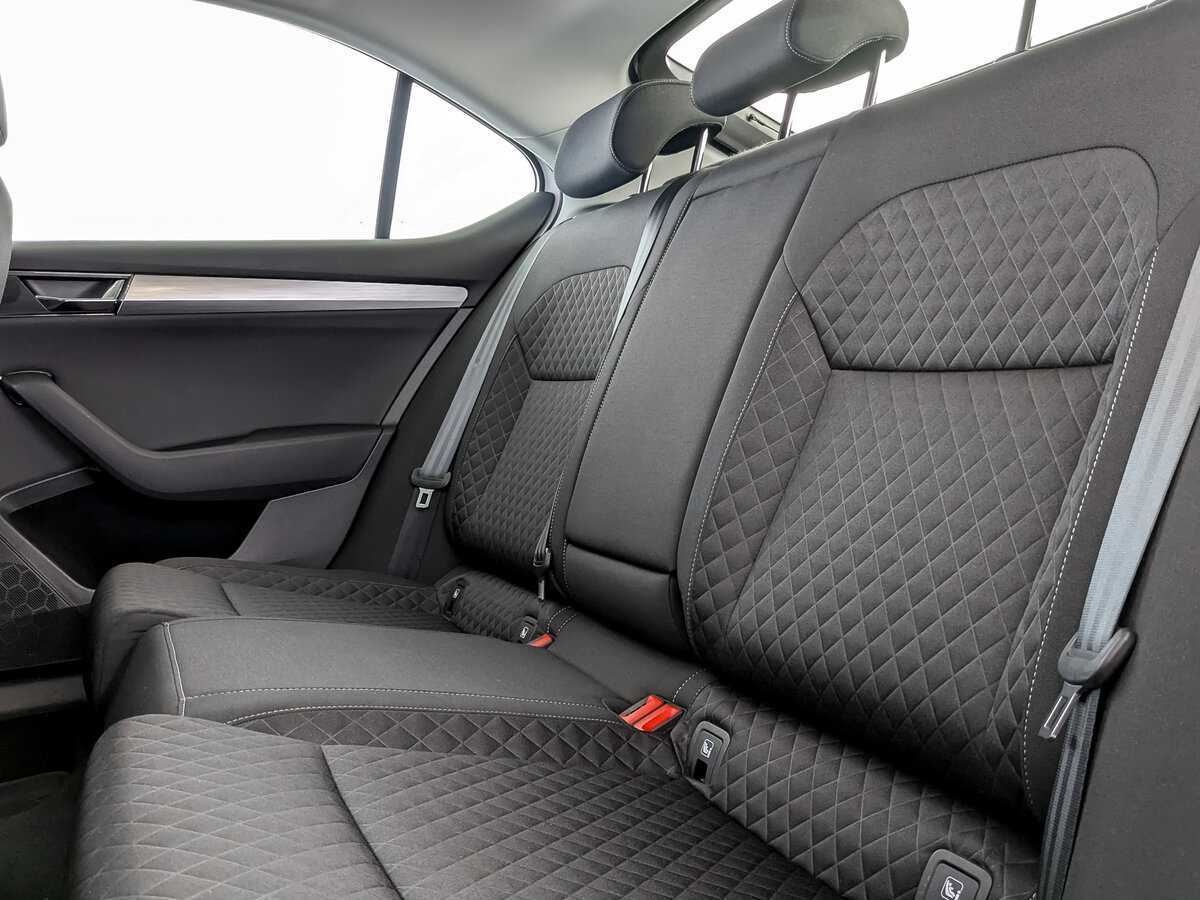 Skoda Superb 2021 года с пробегом. Фото: #9