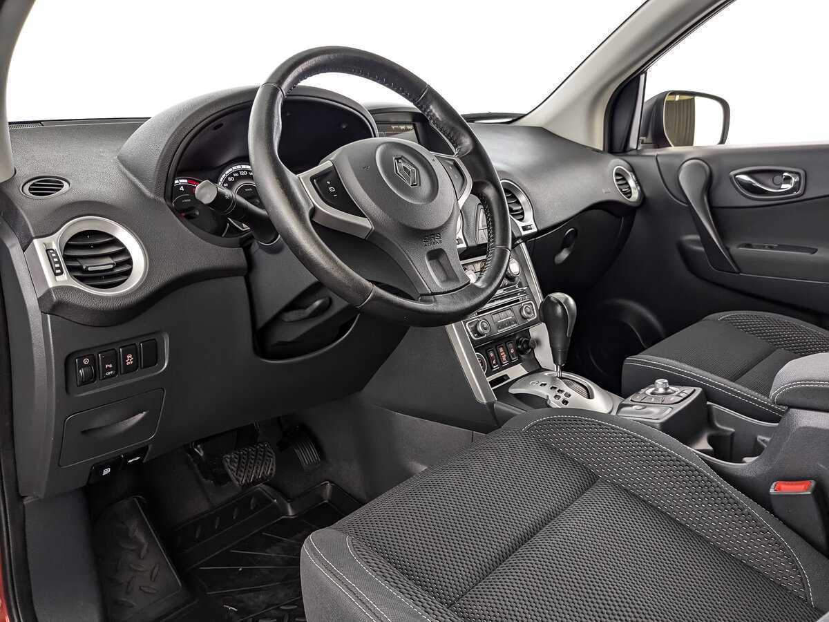 Б/У Рено Колеос 2015 года. Фото: #10