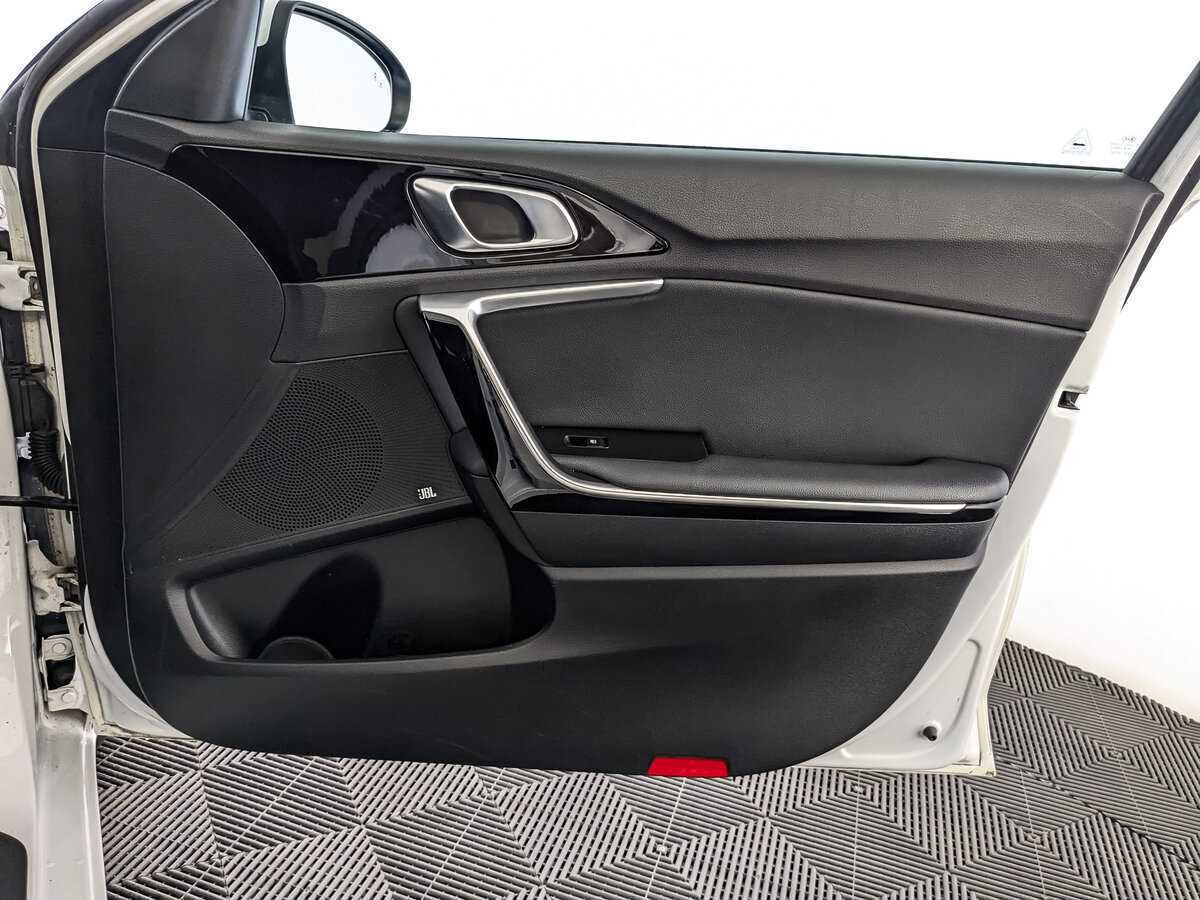 Б/У Киа Сид 2019 года. Фото: #19