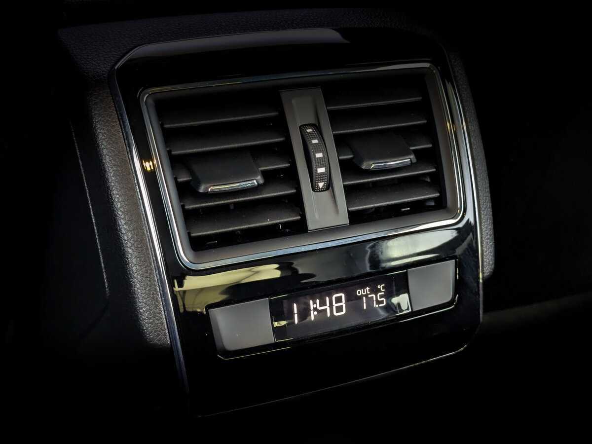 Б/У Шкода Суперб 2019 года. Фото: #23