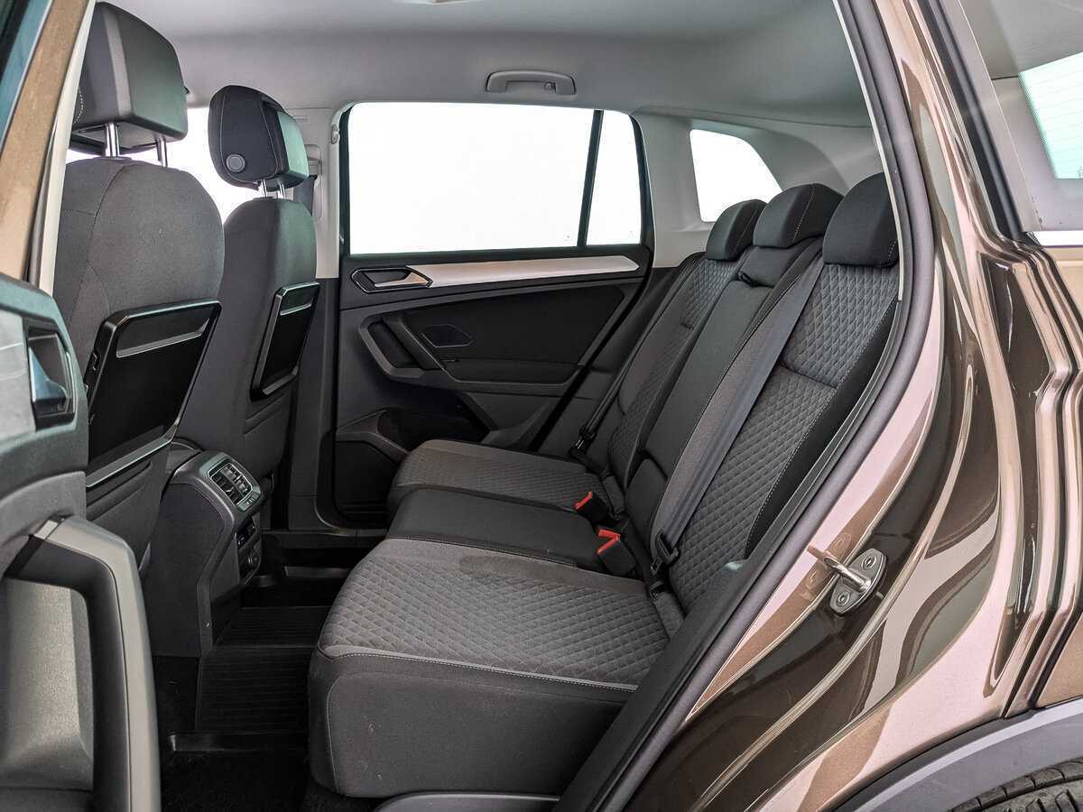 Б/У Фольксваген Тигуан 2017 года. Фото: #13