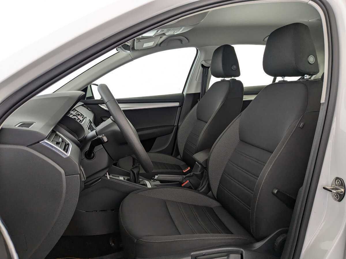 Б/У Шкода Октавия 2019 года. Фото: #15