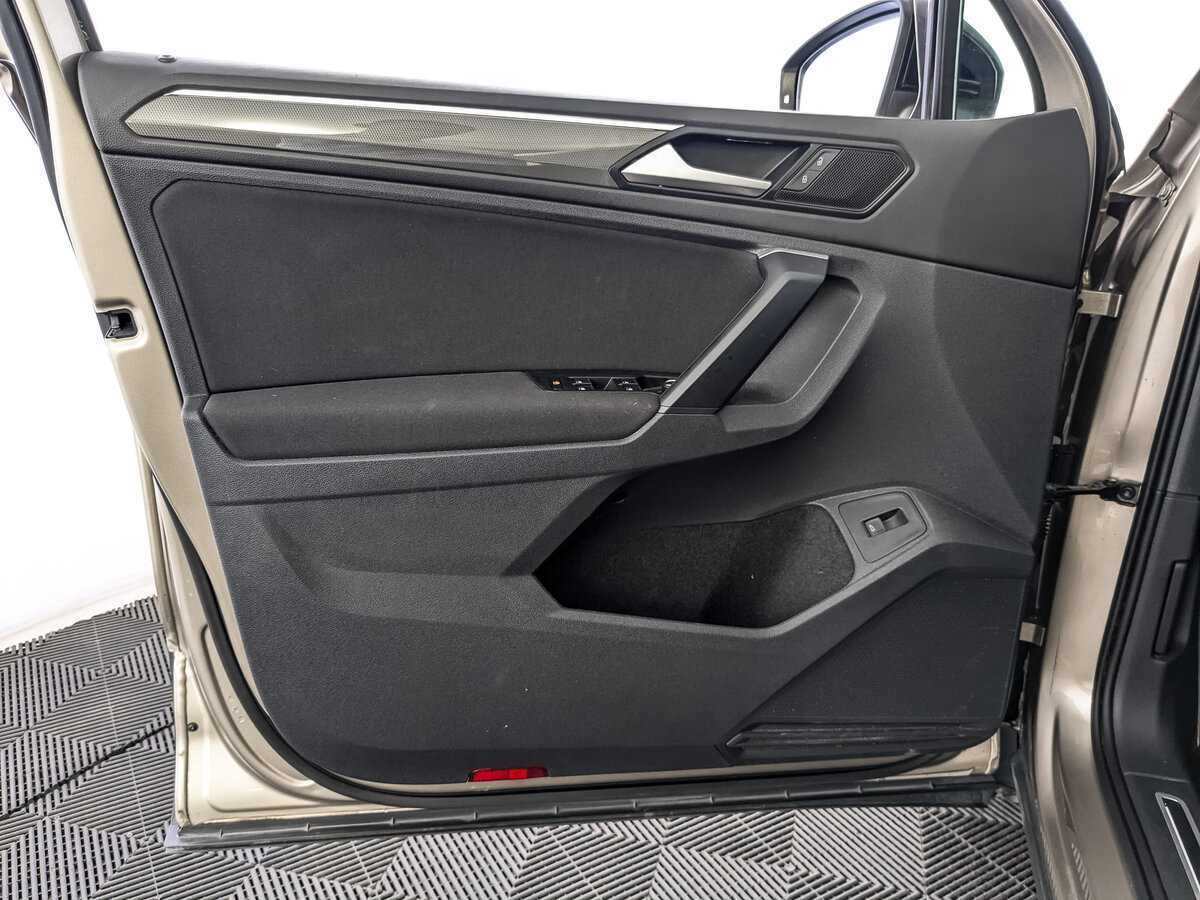 Volkswagen Tiguan 2019 года с пробегом. Фото: #14