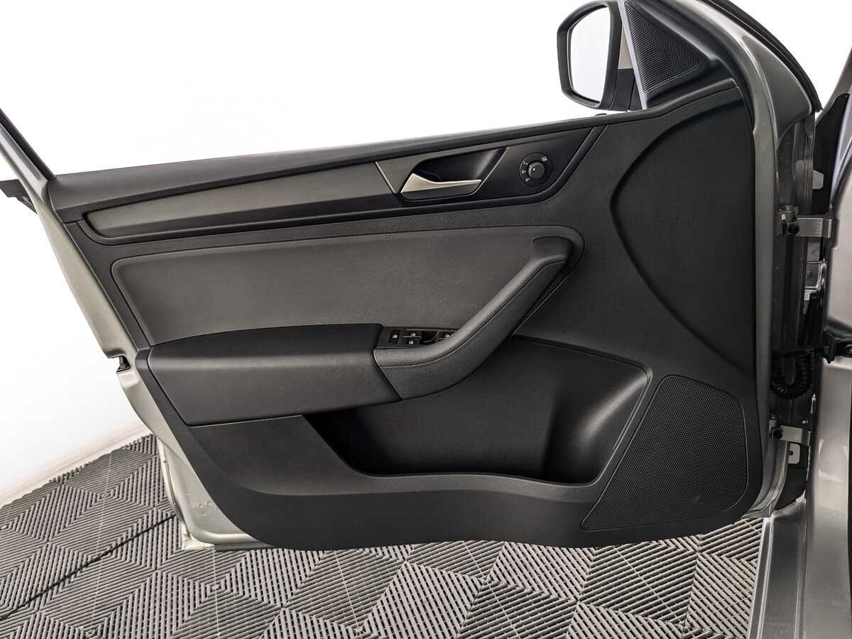 Б/У Фольксваген Поло 2021 года. Фото: #14