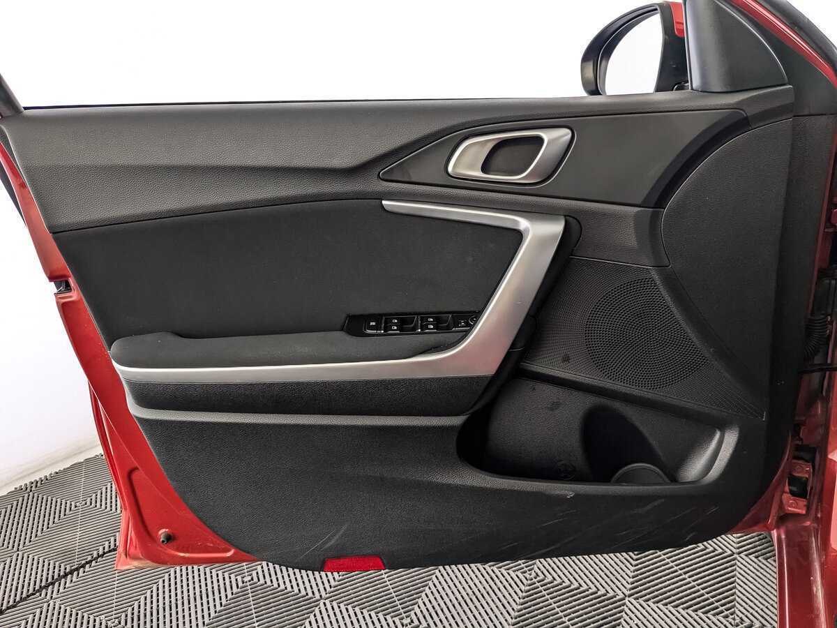 Б/У Киа Сид 2021 года. Фото: #14