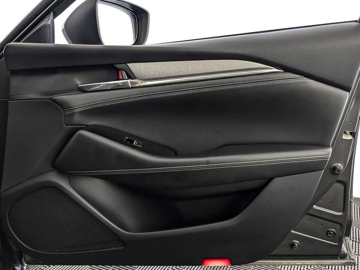 Б/У Мазда 6 2019 года. Фото: #20