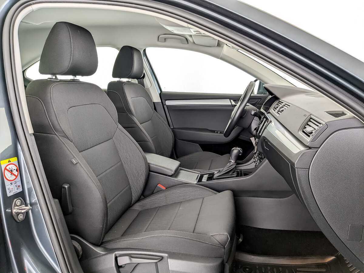 Б/У Шкода Суперб 2019 года. Фото: #18