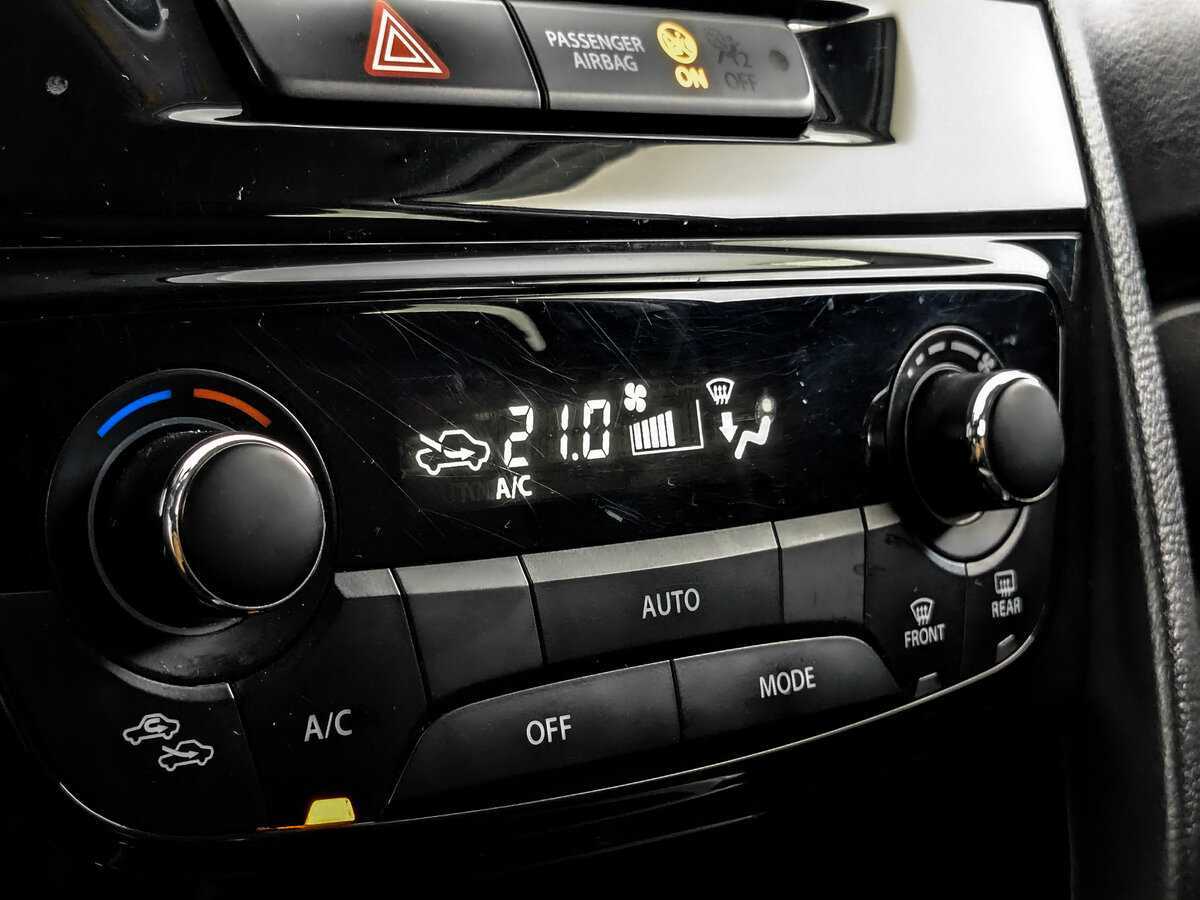 Б/У Сузуки Витара 2016 года. Фото: #19