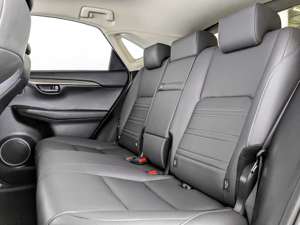 Lexus NX 2019 года с пробегом. Фото: #9