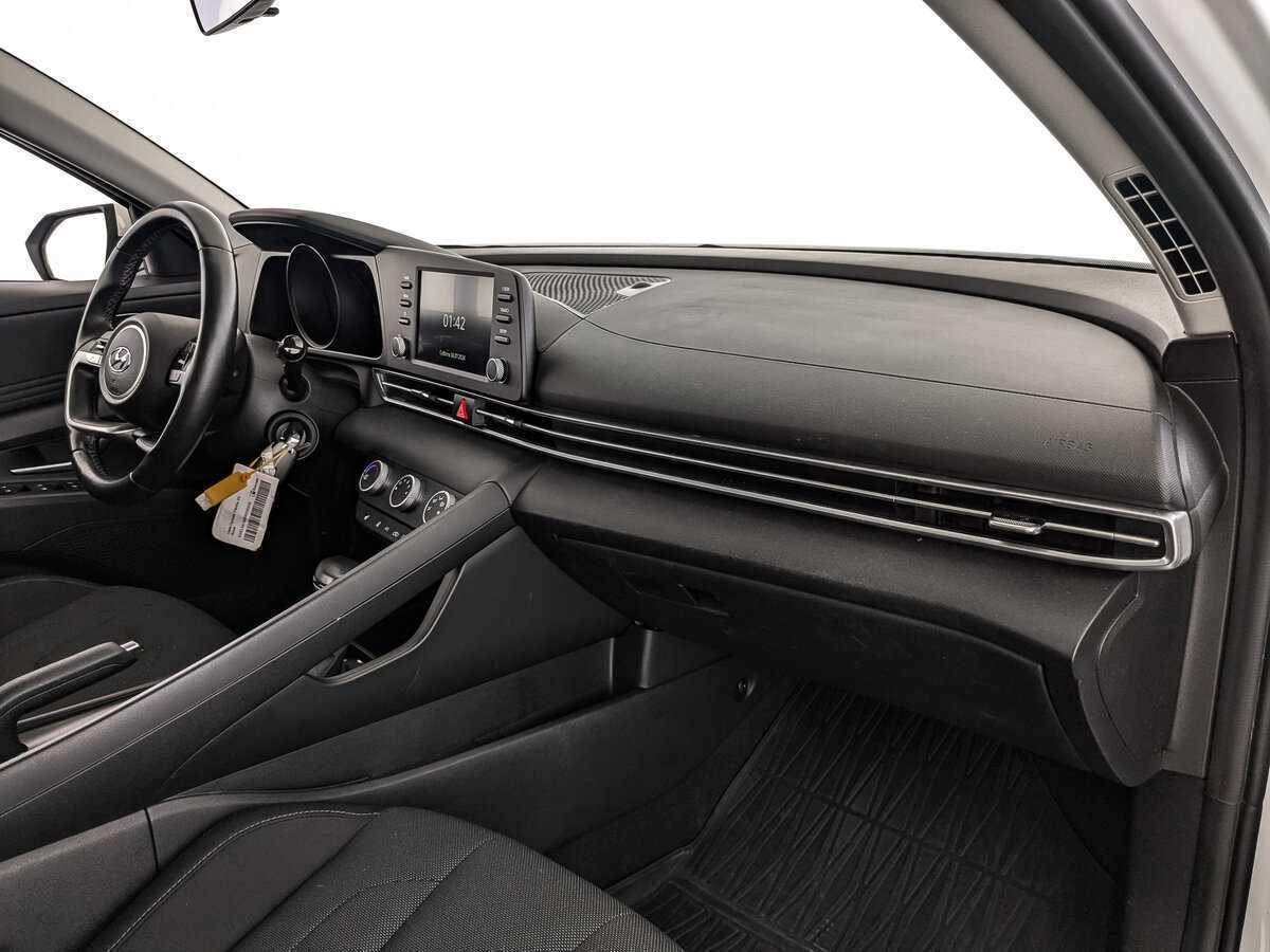 Б/У Хендай Елантра 2021 года. Фото: #8