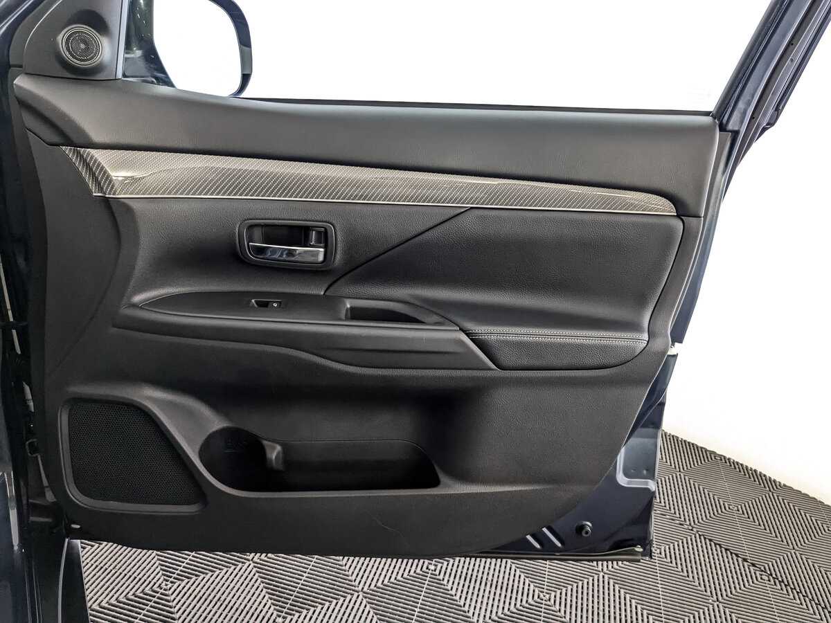 Mitsubishi Outlander 2021 года с пробегом. Фото: #20