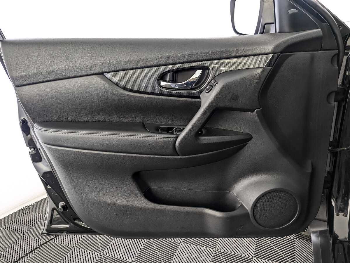 Б/У Ниссан Икс-Трейл 2017 года. Фото: #13