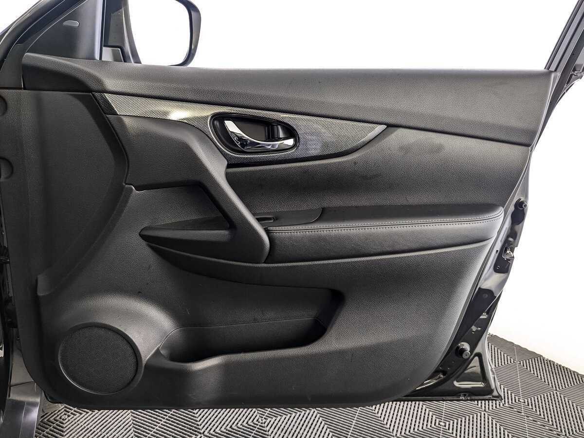 Б/У Ниссан Икс-Трейл 2017 года. Фото: #19