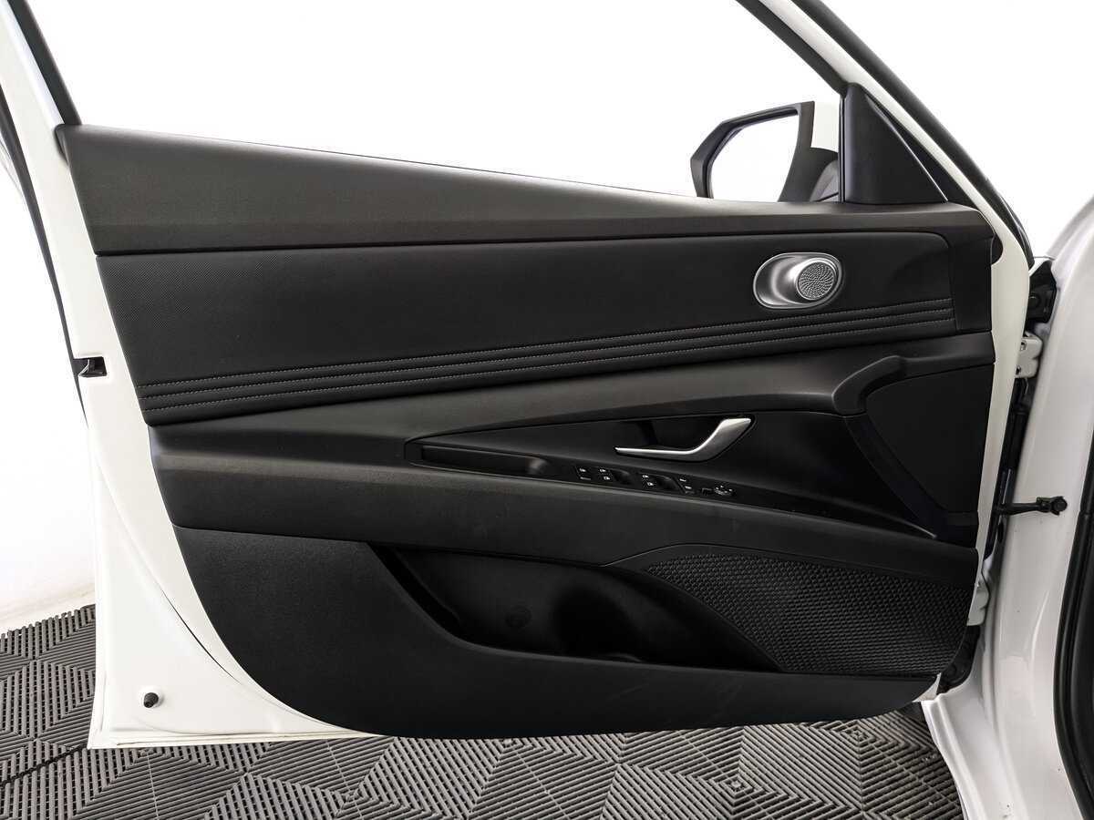 Б/У Хендай Елантра 2022 года. Фото: #14