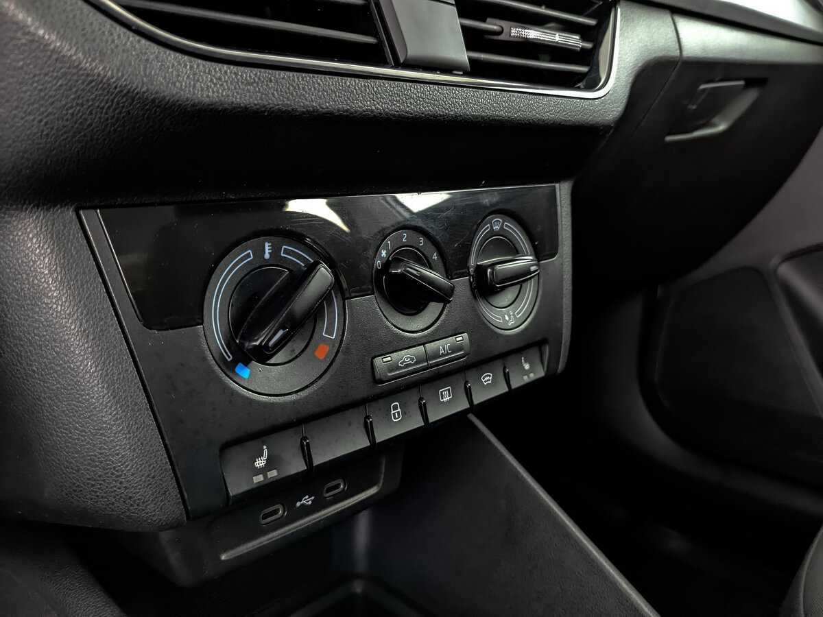 Б/У Шкода Рапид 2020 года. Фото: #15