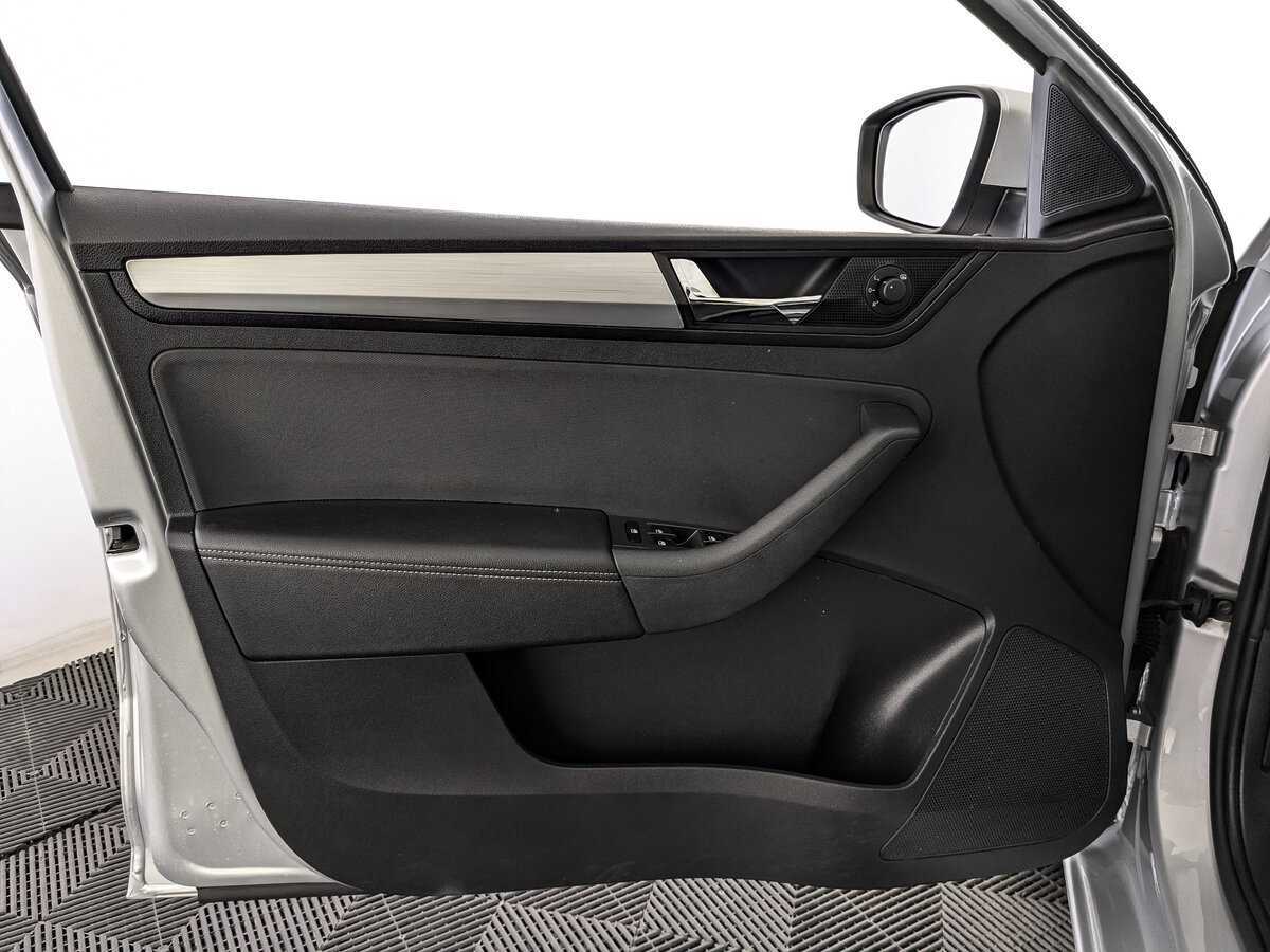 Б/У Шкода Рапид 2018 года. Фото: #14